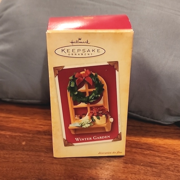 Hallmark Keepsake Ornament 2004 Winter Garden collectible NWT NIB - Picture 7 of 9